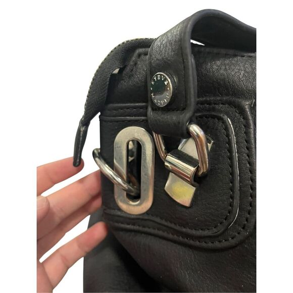 Steve Madden Big Black Purse , roomy good condition some wear - Picture 4 of 15